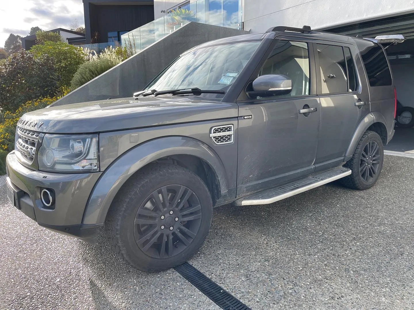 Discovery vehicle left side before detailing
